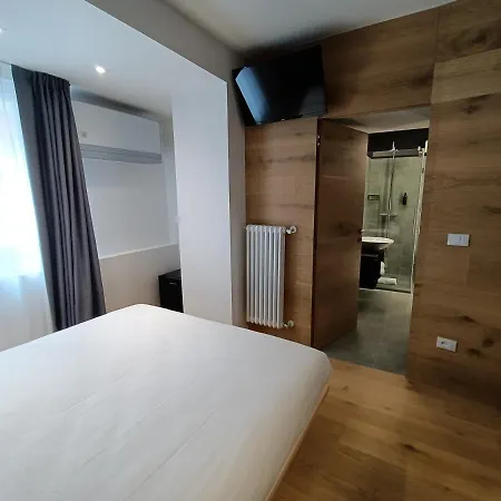 Le Meridiane In Guest house Trento