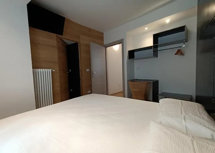 Le Meridiane In Affittacamere 3*